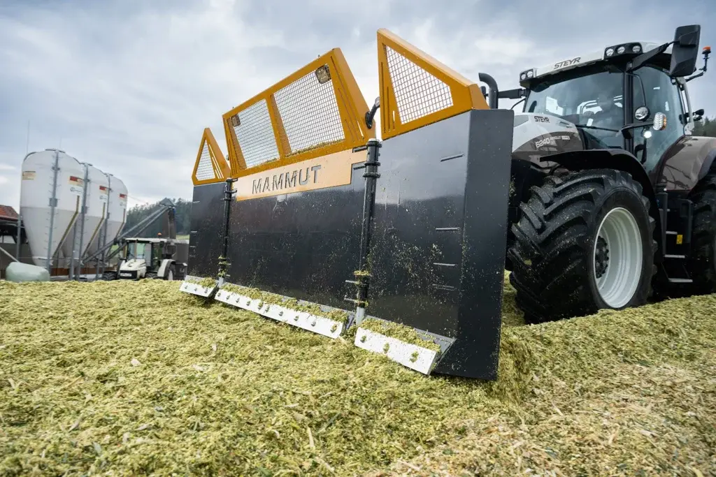 Mammut Silage Blade